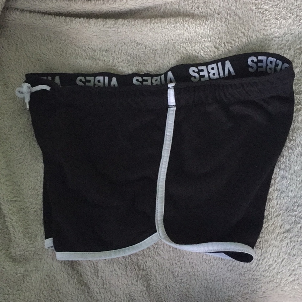 Rue21 Vibes Shorts - Picture 4 of 4